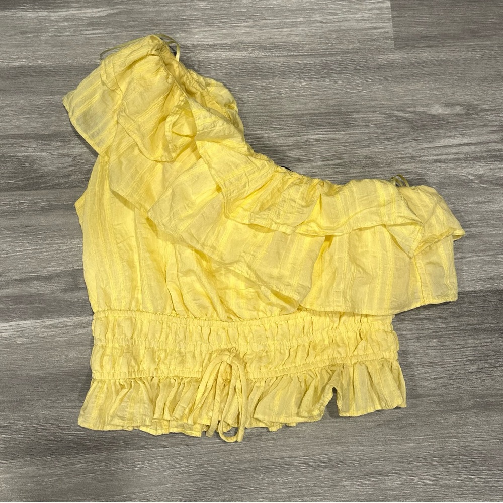 Lush One Shoulder Ruffled Smocked Yellow Top Medium